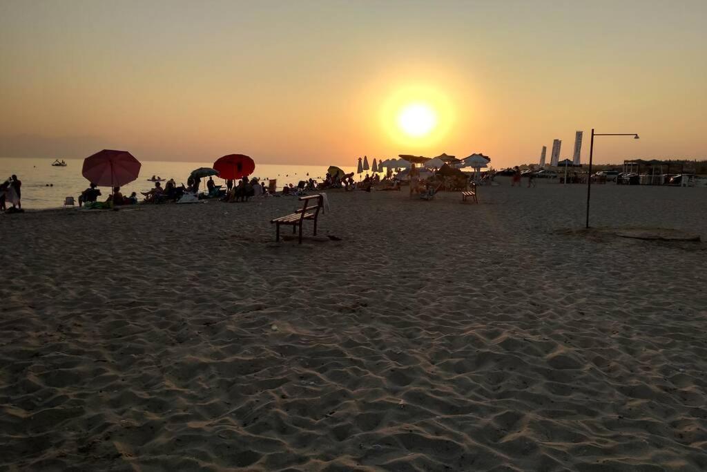 Αξέχαστη Διαμονή - Unforgettable Accommodation Nea Kallikrateia 外观 照片